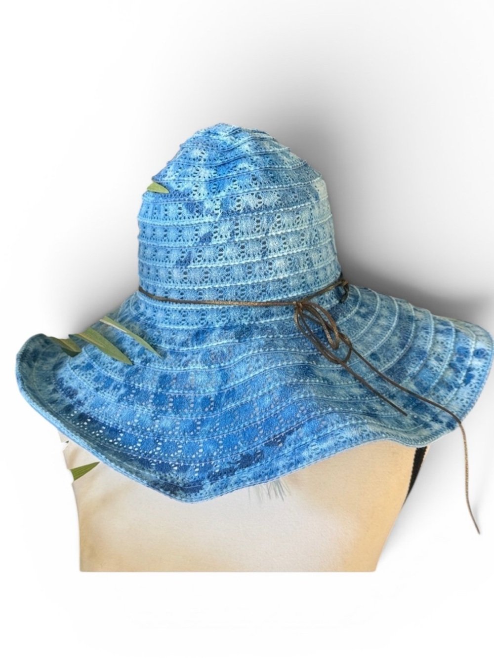 TART ladies, tie-dyed floppy hat very good condition